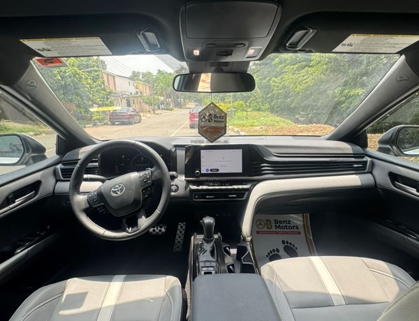 BRAND NEW 2025 TOYOTA CAMRY SE HEV (hybrid) IN ABUJA