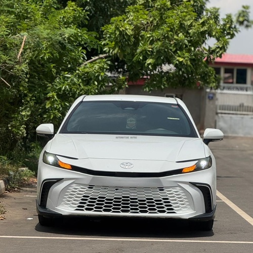 BRAND NEW 2025 TOYOTA CAMRY SE HEV (hybrid) IN ABUJA