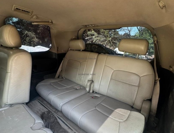 DISTRESS SALE CLEAN USED TOYOTA LANDCRUISER V8 2010 IN ABUJA