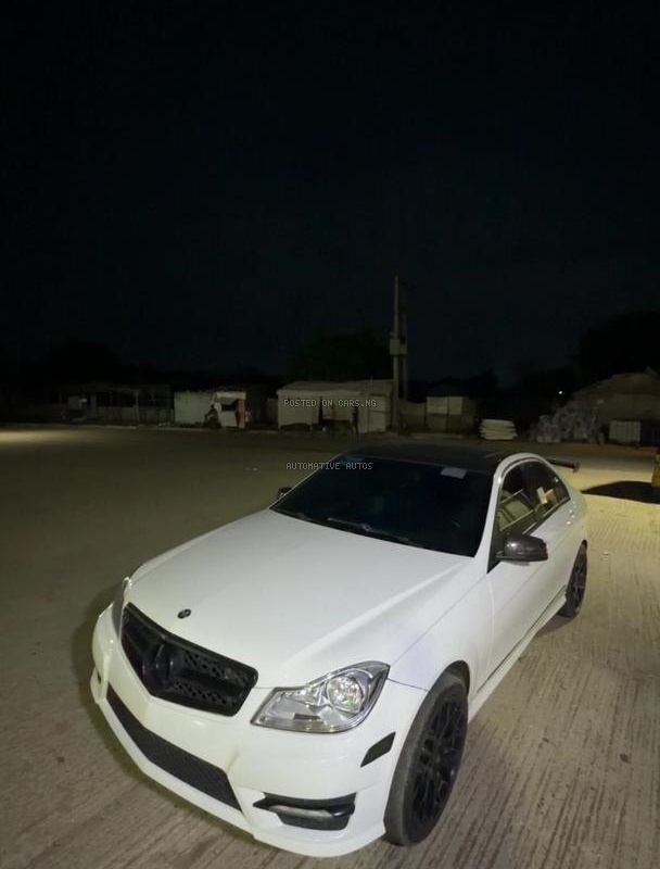 EXTREMELY CLEAN FOREIGN USED 2013 C250 WITH POPS & BANGS image
