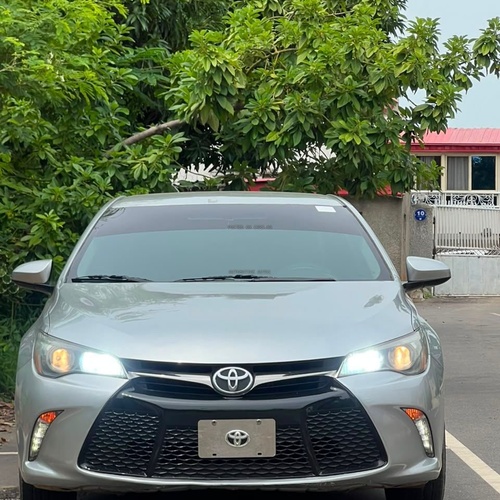 EXTREMELY CLEAN REGISTERED 2016 TOYOTA CAMRY XSE WITH ORIGINAL DUTY
