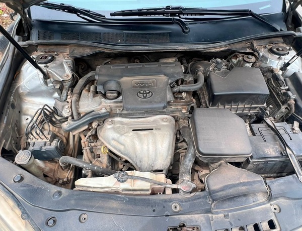 EXTREMELY CLEAN REGISTERED 2016 TOYOTA CAMRY XSE WITH ORIGINAL DUTY