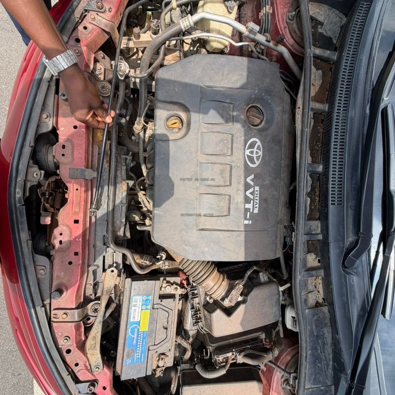 EXTREMELY CLEAN UNREGISTERED 2011 TOYOTA COROLLA LE image