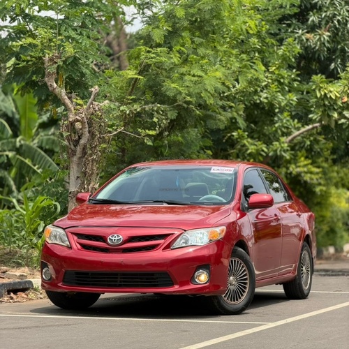 EXTREMELY CLEAN UNREGISTERED 2011 TOYOTA COROLLA LE