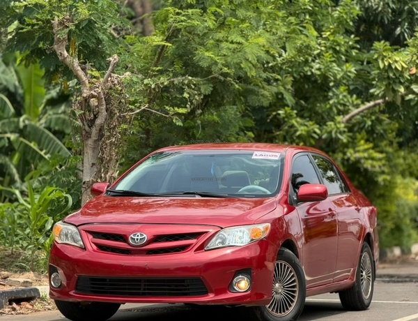 EXTREMELY CLEAN UNREGISTERED 2011 TOYOTA COROLLA LE
