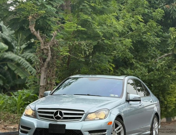 FOREIGN USED 2013 MERCEDES BENZ C300 WITH ORIGINAL DUTY ABUJA DEAL