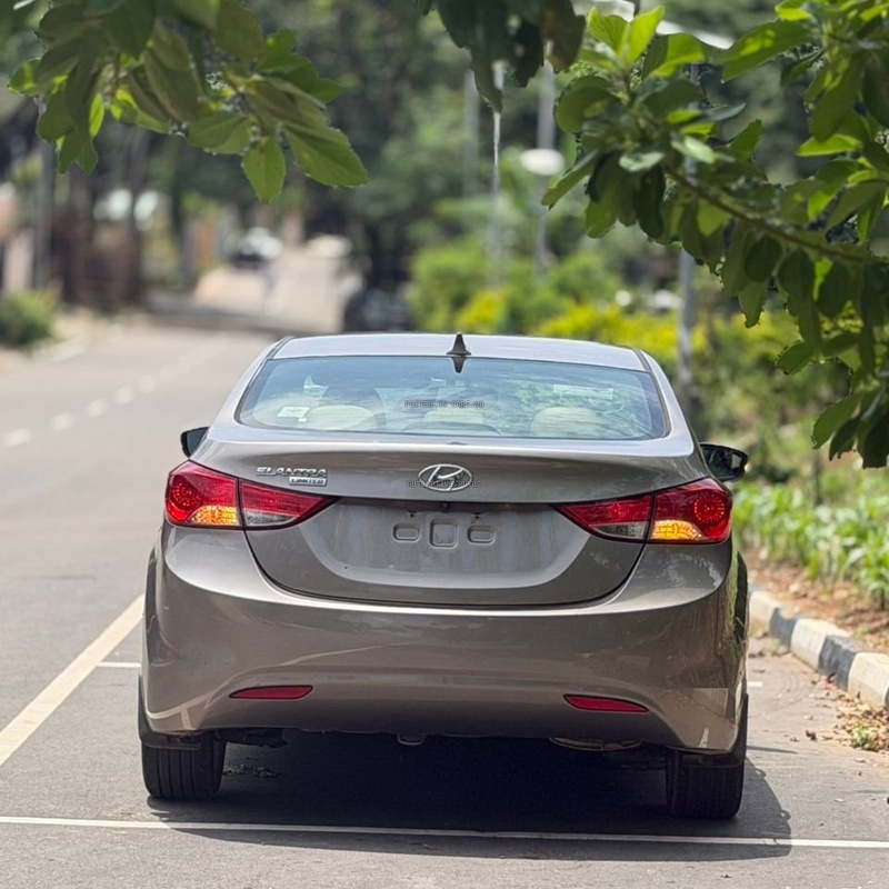 FOREIGN USED 2013 HYUNDAI ELANTRA WITH DUTY image