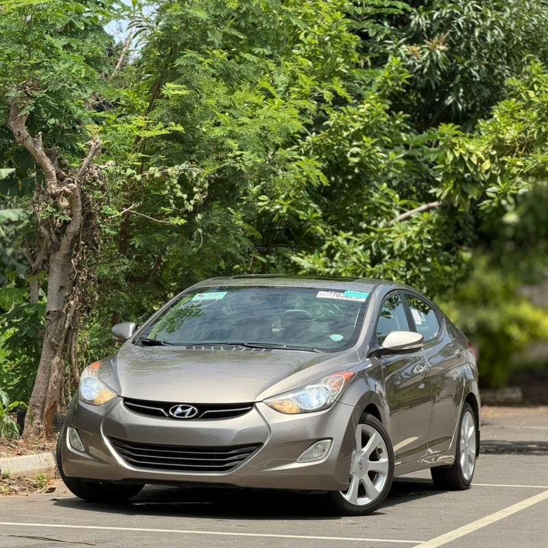 FOREIGN USED 2013 HYUNDAI ELANTRA WITH DUTY image