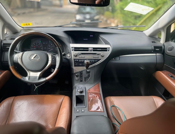 FOREIGN USED 2013 LEXUS RX350 FULL OPTION IN ABUJA