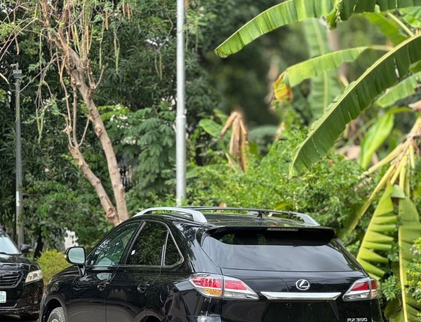 FOREIGN USED 2013 LEXUS RX350 FULL OPTION IN ABUJA