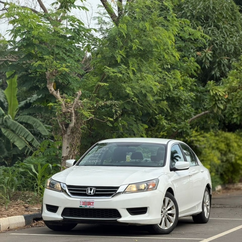 FOREIGN USED 2015 HONDA ACCORD V4 IN ABUJA image