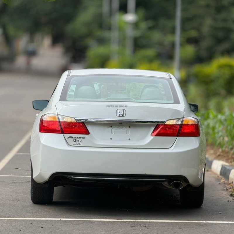 FOREIGN USED 2015 HONDA ACCORD V4 IN ABUJA image