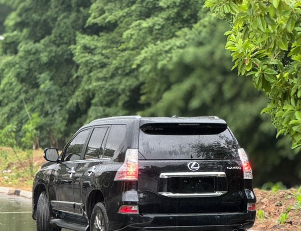 FOREIGN USED 2015 LEXUS GX460 FULLY UPGRADED TO 2020 IN ABUJA