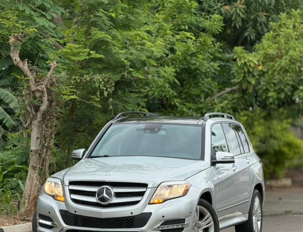 FOREIGN USED 2015 MERCEDES BENZ GLK350 IN ABUJA