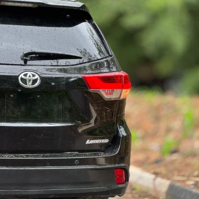 FOREIGN USED 2015 TOYOTA HIGHLANDER LIMITED WITH 2026 DUTY 29.5M ABUJA DEAL image