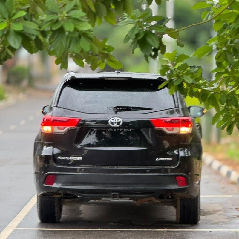 FOREIGN USED 2015 TOYOTA HIGHLANDER LIMITED WITH 2026 DUTY 29.5M ABUJA DEAL image
