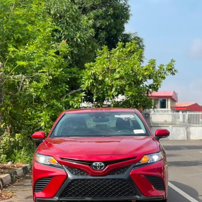FOREIGN USED 2021 TOYOTA CAMRY SE KEYLESS image