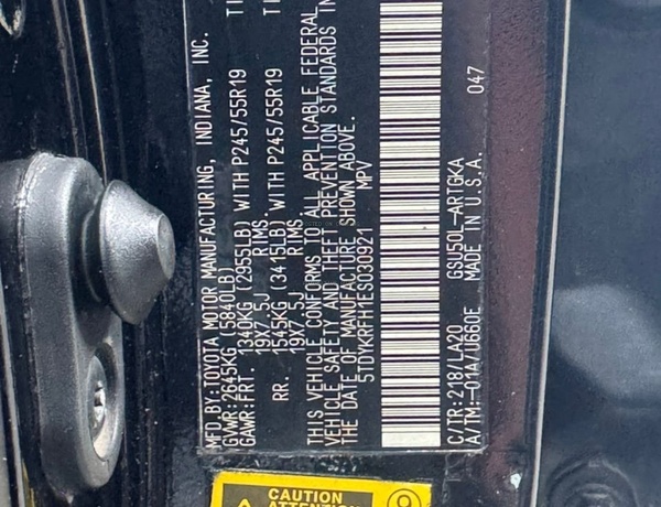 GOOD DEAL FOREIGN USED 2015 TOYOTA CAMRY LE IN ABUJA