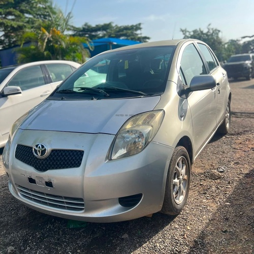 UNREGISTERED FIRST BODY TOYOTA YARIS 2009 IN ABUJA