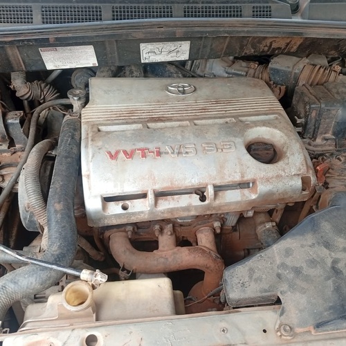 Distress 2005 Toyota Sienna for Sale In Abuja
