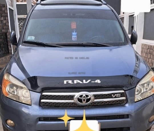 2006 REGISTERED TOYOTA RAV4 FOR SALE IN LAGOS