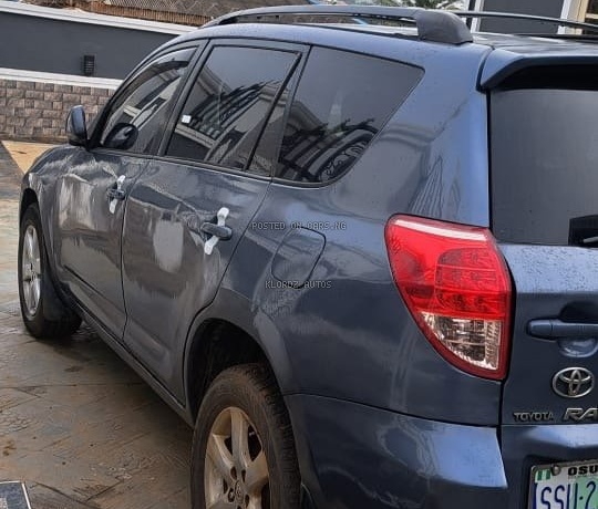 2006 REGISTERED TOYOTA RAV4 FOR SALE IN LAGOS