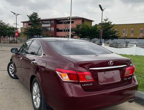 2008 REGISTERED LEXUS ES350 IN LAGOS