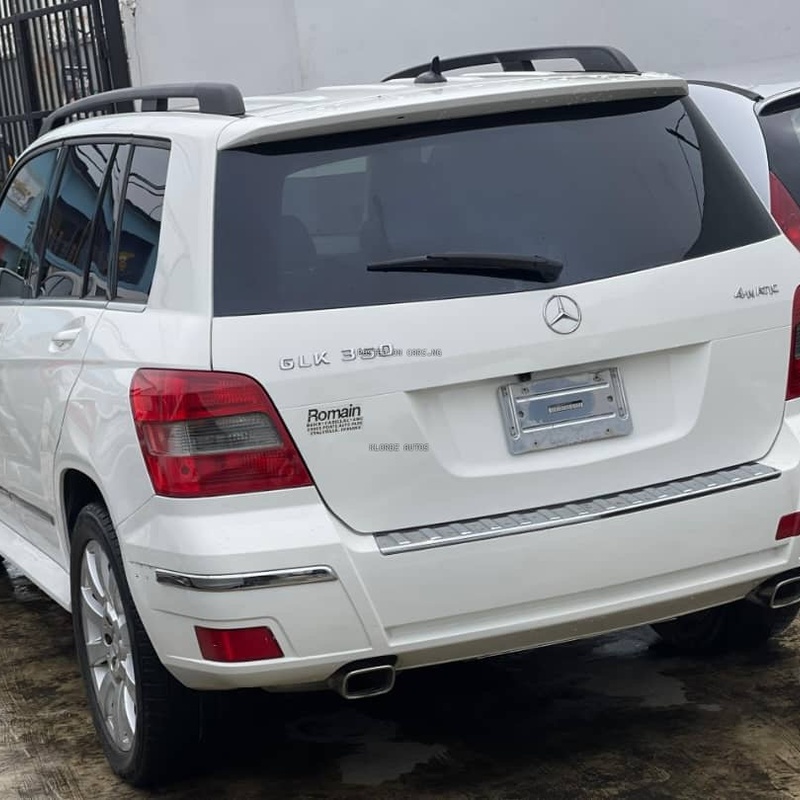 2010 REGISTERED MERCEDES BENZ GLK IN LAGOS image