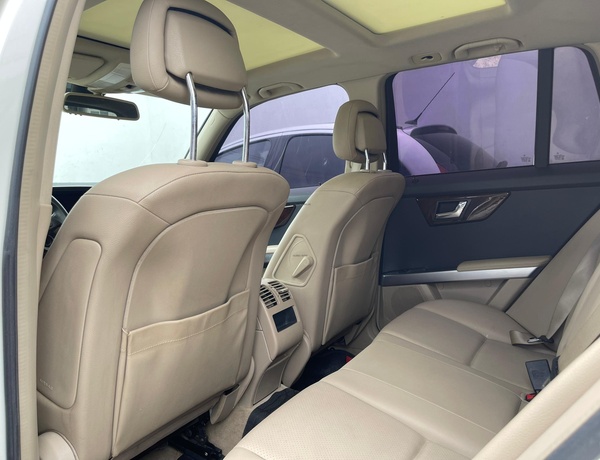 2010 REGISTERED MERCEDES BENZ GLK IN LAGOS