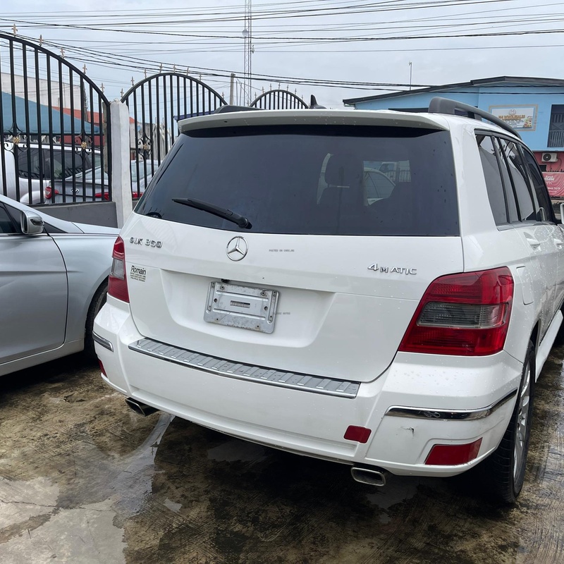 2010 REGISTERED MERCEDES BENZ GLK IN LAGOS image