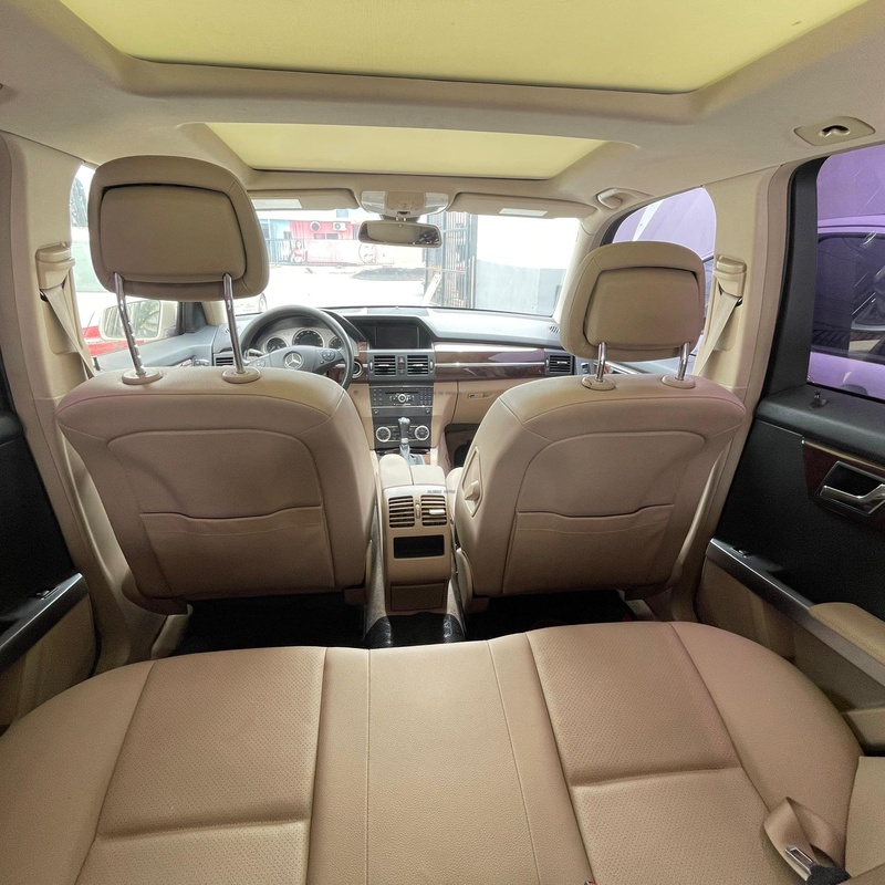 2010 REGISTERED MERCEDES BENZ GLK IN LAGOS image