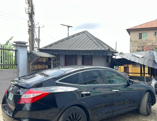 2010 USED HONDA CROSSTOUR FOR SALE IN LAGOS