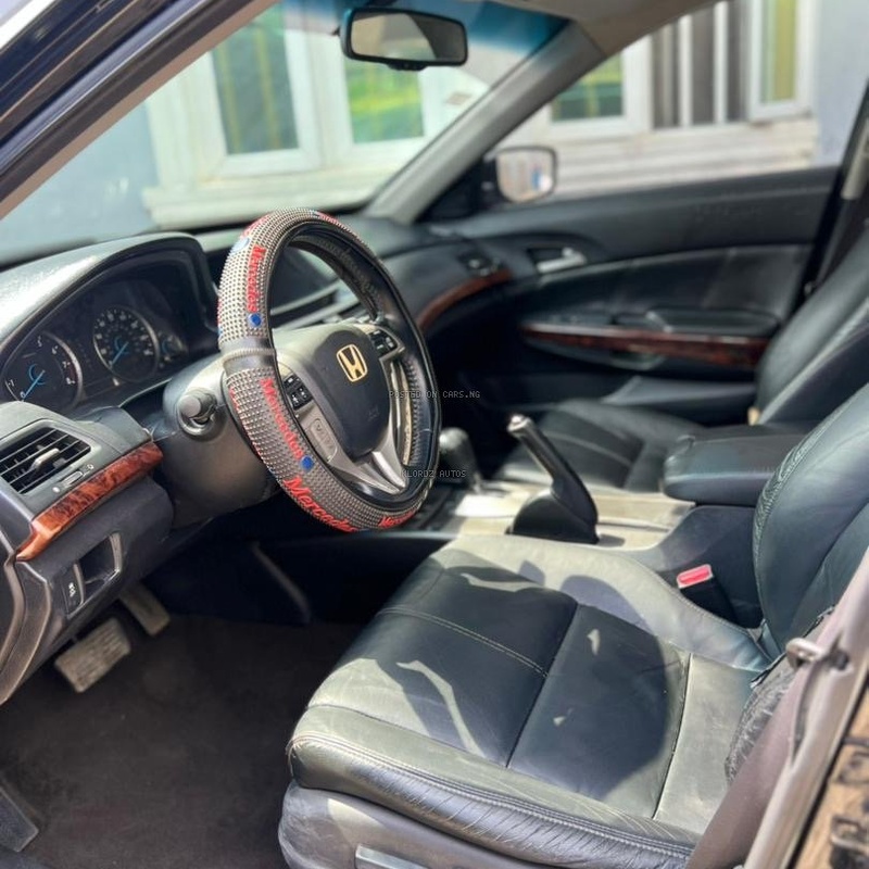 2010 USED HONDA CROSSTOUR FOR SALE IN LAGOS image