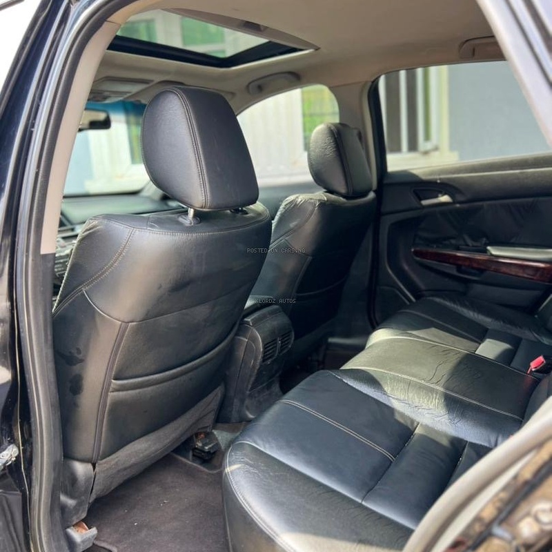 2010 USED HONDA CROSSTOUR FOR SALE IN LAGOS image