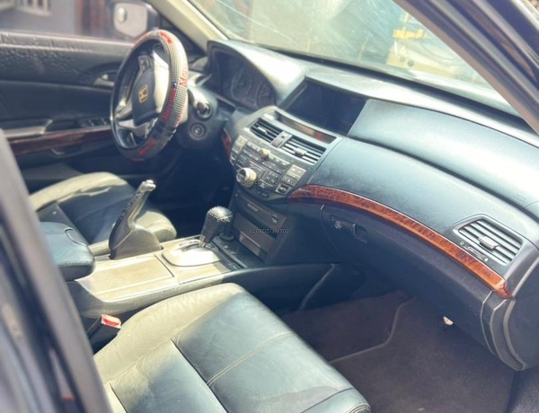 2010 USED HONDA CROSSTOUR FOR SALE IN LAGOS