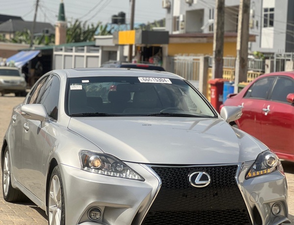 2012 LEXUS IS250 FACELIFTED TO 2015 IN OGBA LAGOS