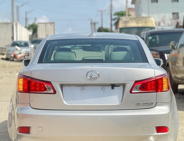 2012 LEXUS IS250 FACELIFTED TO 2015 IN OGBA LAGOS