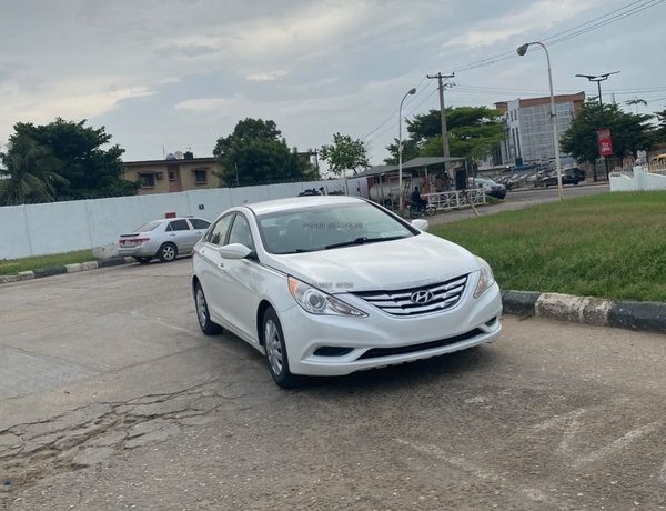 2012 TOKS HYUNDAI SONATA IN OGBA LAGOS