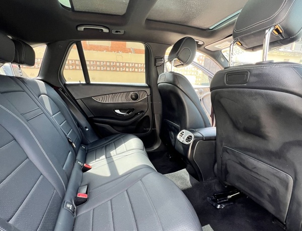 FOREIGN USED 2018 MERCEDES BENZ GLC 300 FOR SALE IN LAGOS