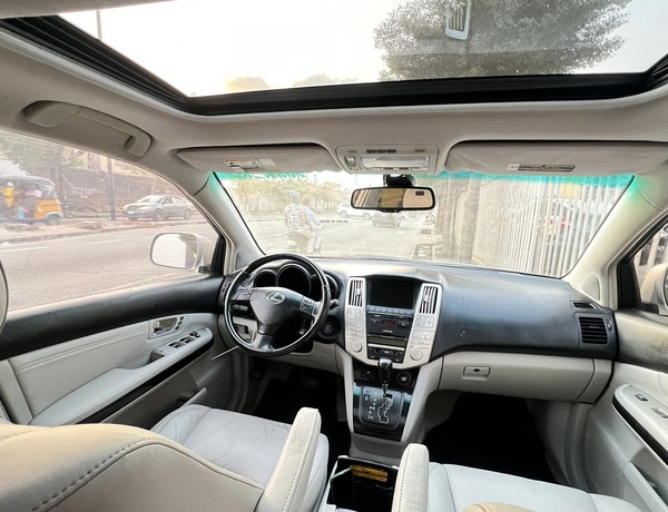 TOKS 2009 LEXUS RX350 IN OGBA LAGOS