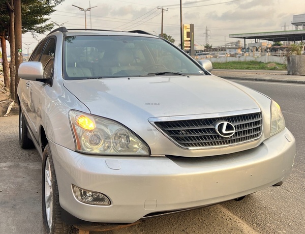 TOKS 2009 LEXUS RX350 IN OGBA LAGOS