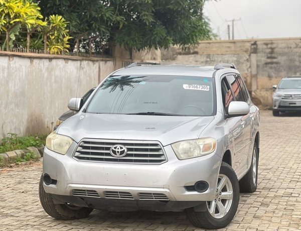 TOKUNBO 2008 TOYOTA HIGHLANDER IN OGBA LAGOS