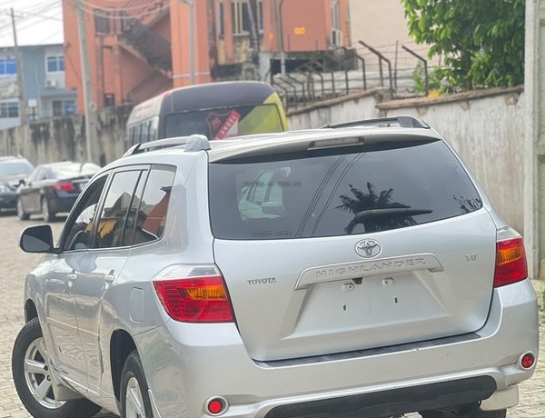 TOKUNBO 2008 TOYOTA HIGHLANDER IN OGBA LAGOS