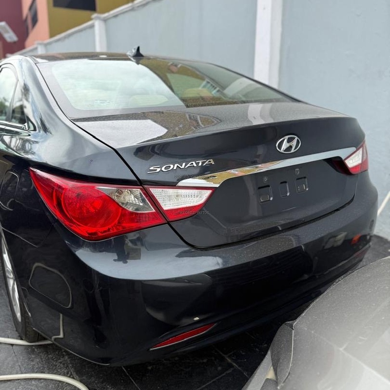 TOKUNBO 2013 HYUNDAI SONATA FOR SALE IN LAGOS image