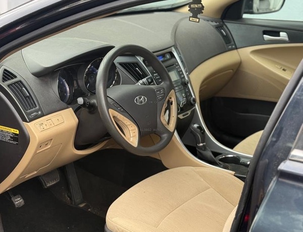 TOKUNBO 2013 HYUNDAI SONATA FOR SALE IN LAGOS