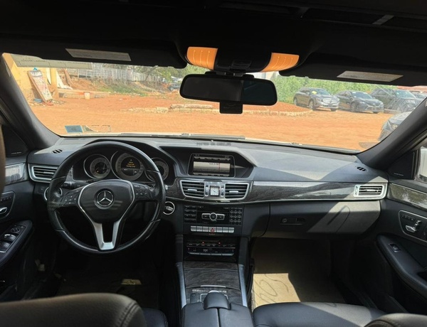 Distress Mercedes Benz E350 2014 With full paid duty In Abuja