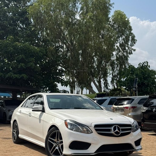 Distress Mercedes Benz E350 2014 With full paid duty In Abuja