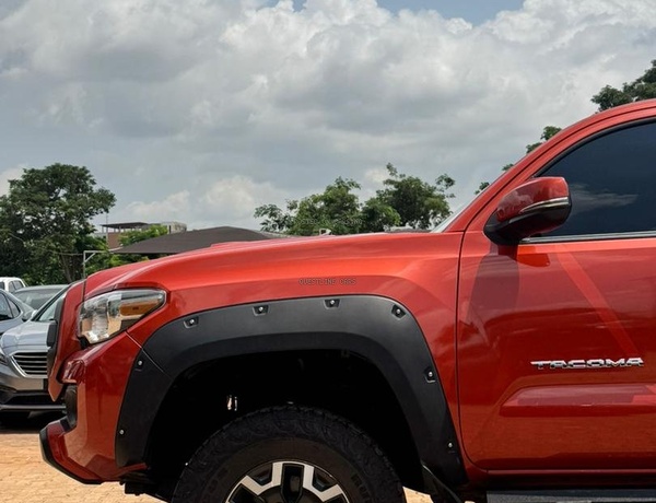 Foriegn Used 2016 Toyota Tacoma In Abuja