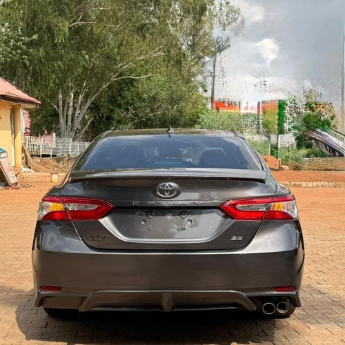 Foriegn Used Toyota Camry SE 2018 model In Abuja