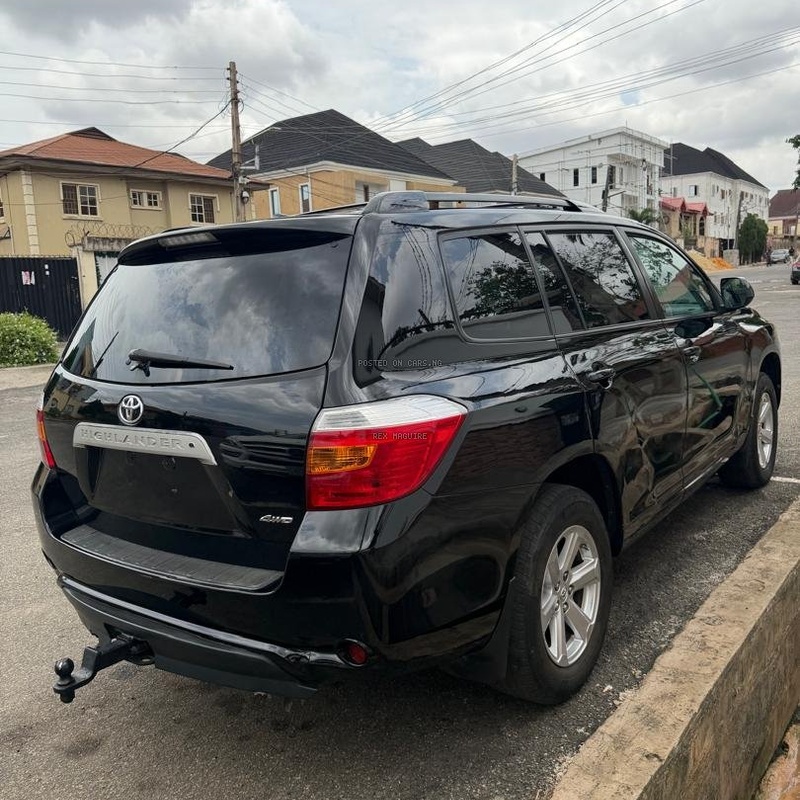 FOREIGN USED TOYOTA HIGHLANDER 2010 FOR SALE IN LAGOS image